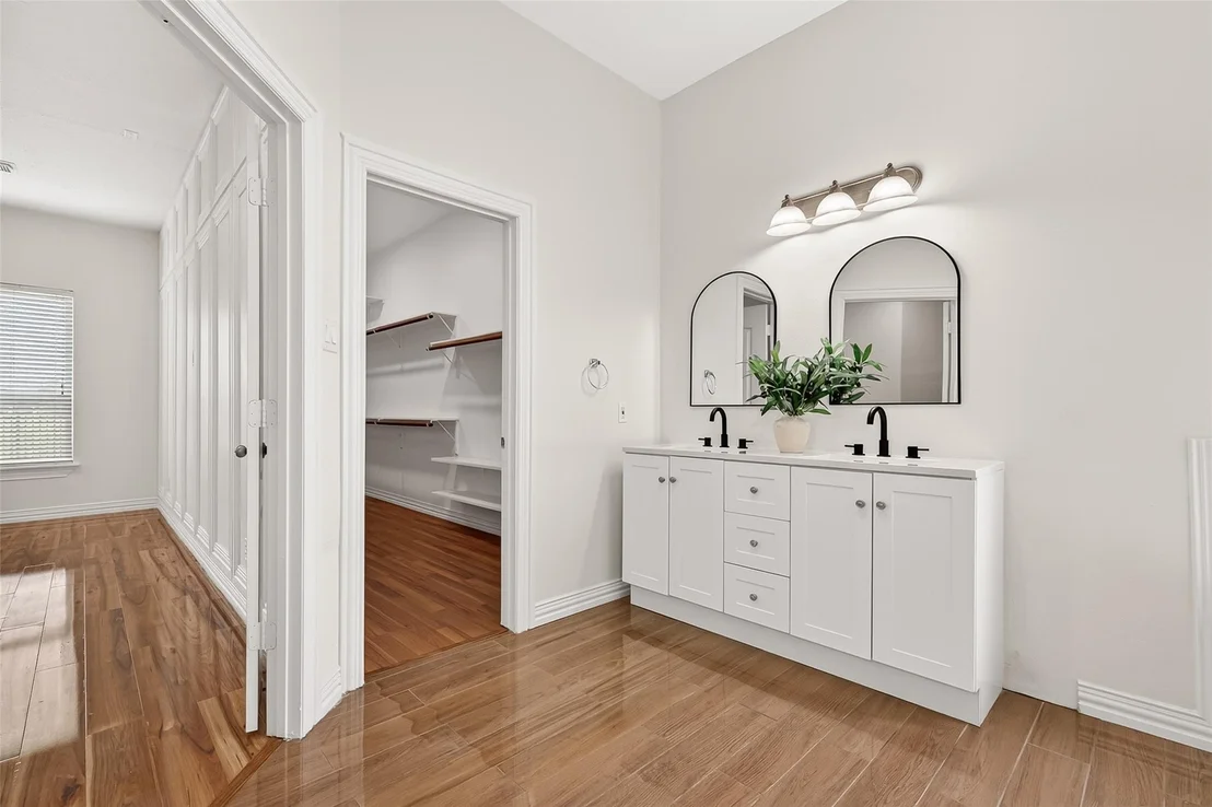 Photo of 7402 Heron Lakes Drive