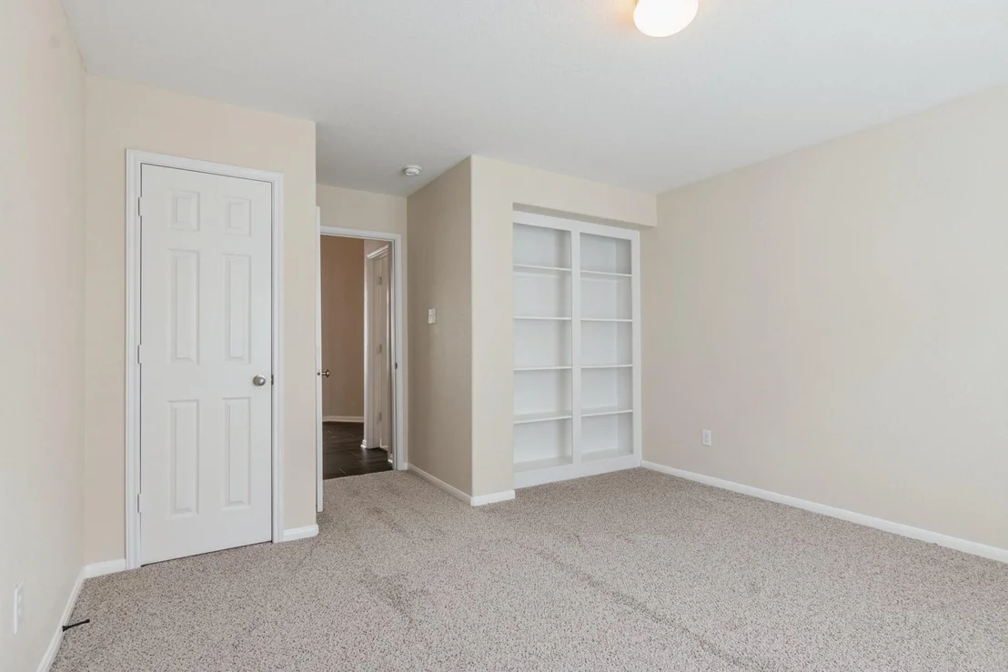 Photo of 14522 Round Mountain Drive
