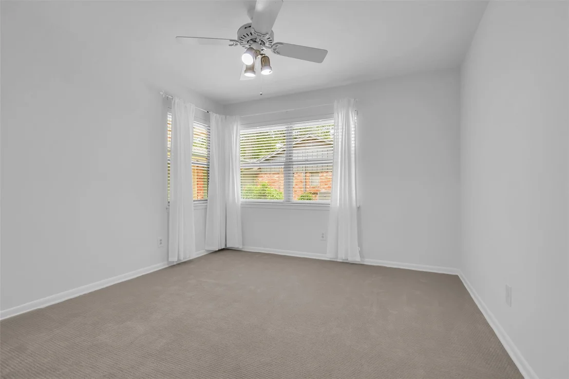 Photo of 10127 Hazelhurst Drive