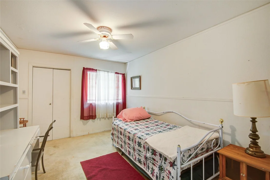 Photo of 1414 W 9th Street