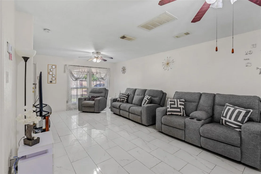 Photo of 5603 Turner Oaks