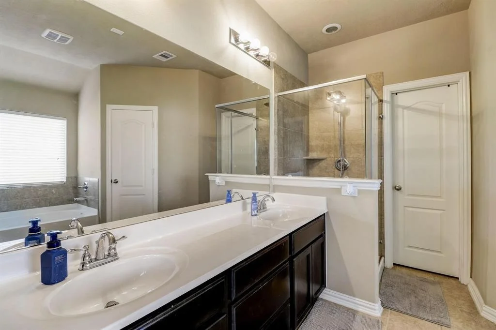 Photo of 3122 Lodgemist Lane