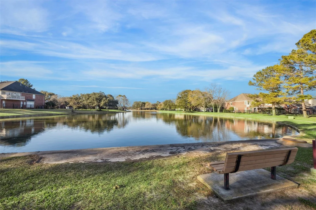 Photo of 2811 Autumn Lake Drive