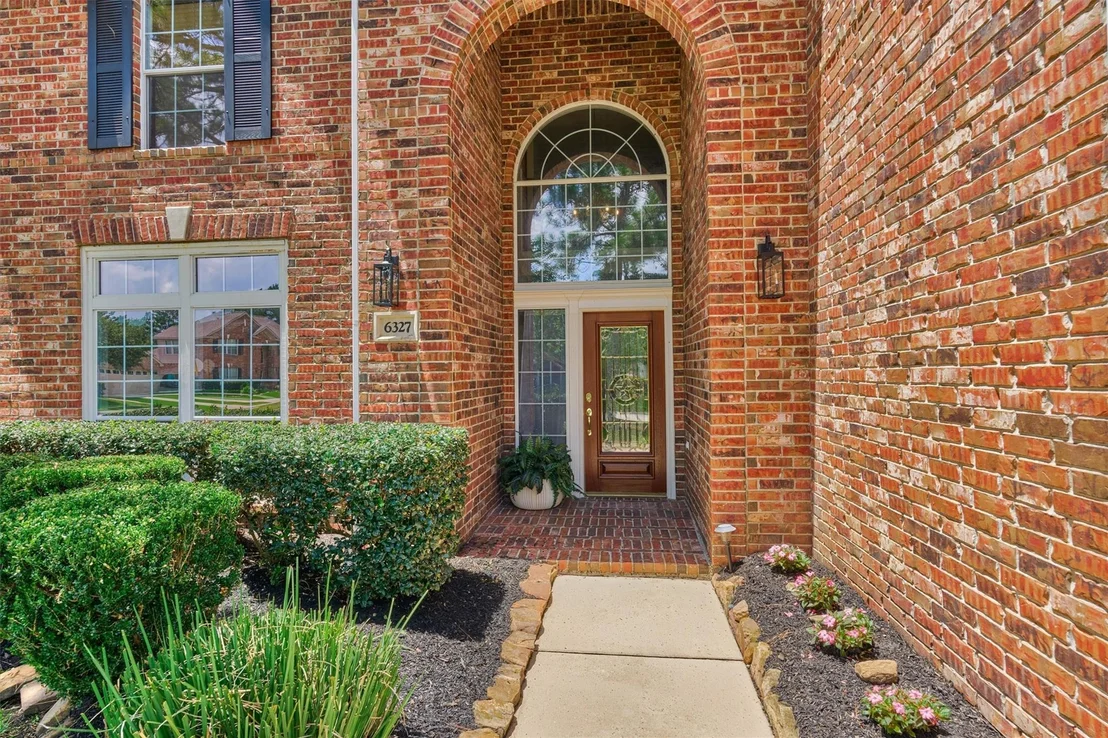 Photo of 6327 Holden Mills Drive