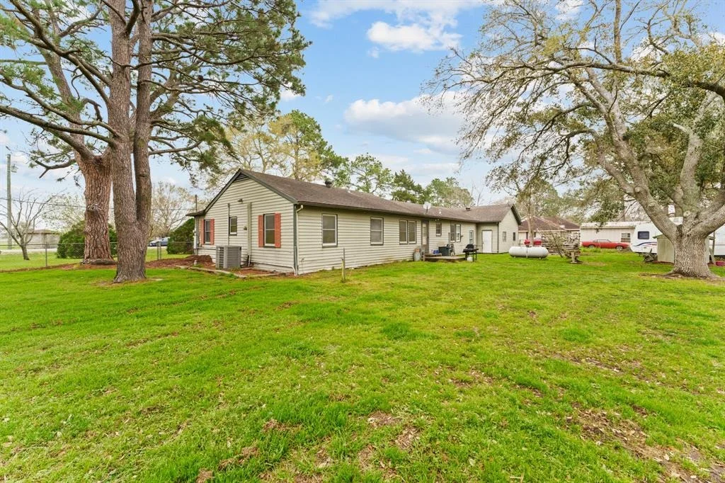 Photo of 12739 Roesler Road