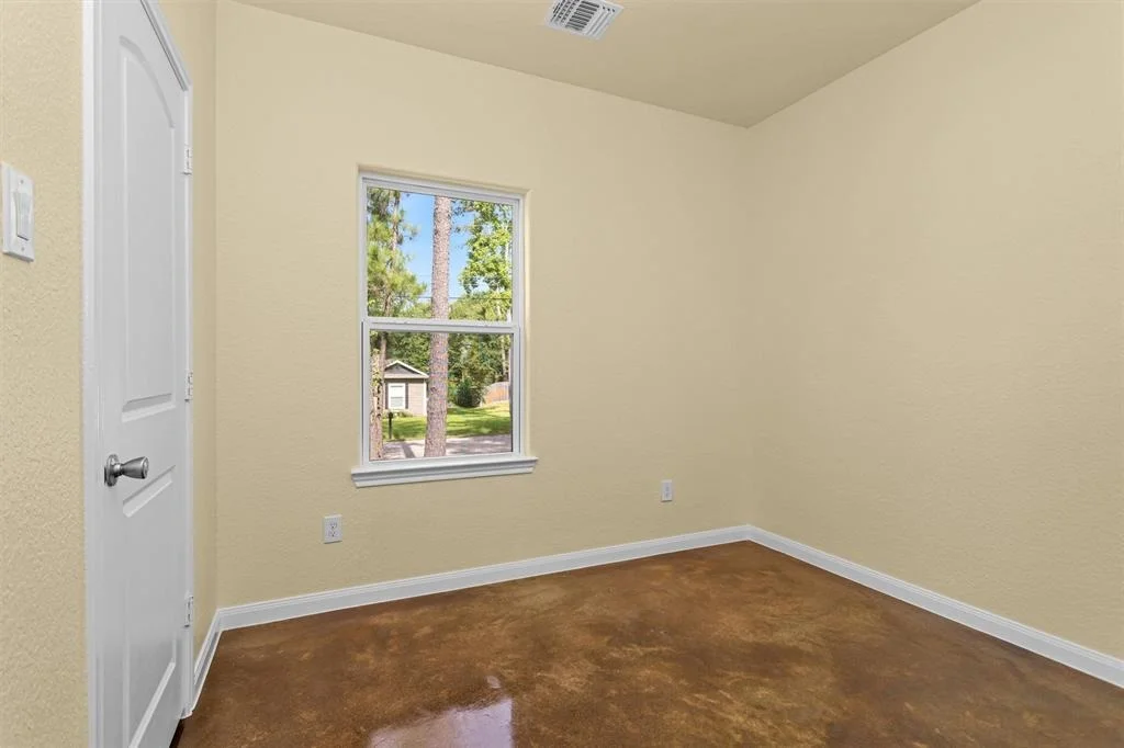 Photo of 15704 Sycamore Drive
