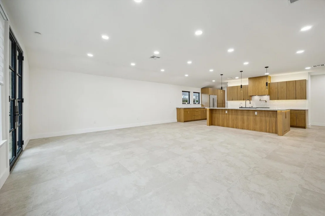 Photo of 1423 Mapleton Drive
