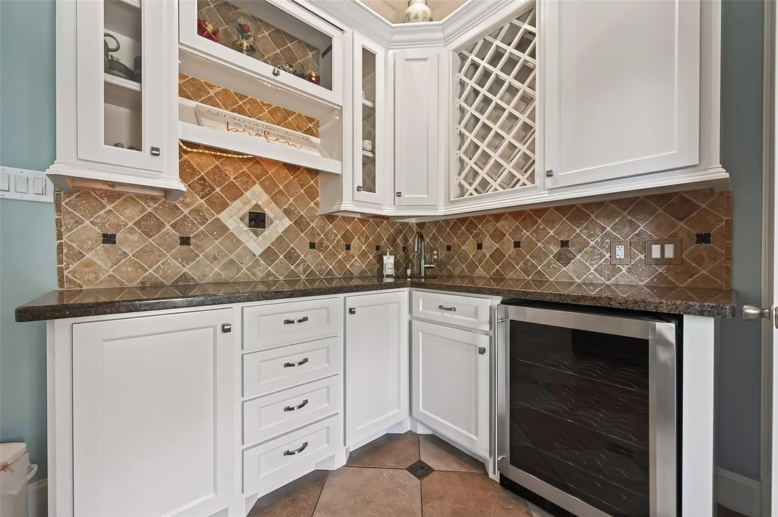 Photo of 6118 Windrose Hollow Lane