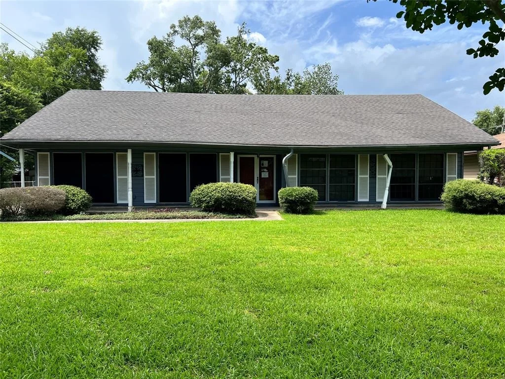 Photo of 5530 Bristol Drive