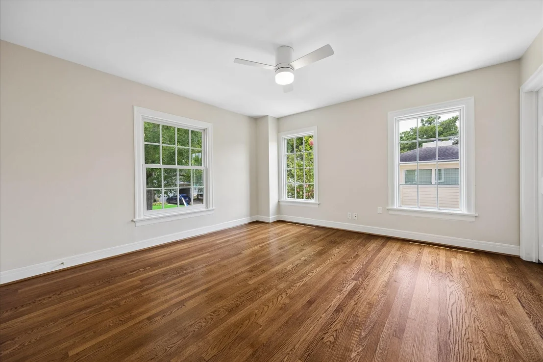 Photo of 2416 Addison Road