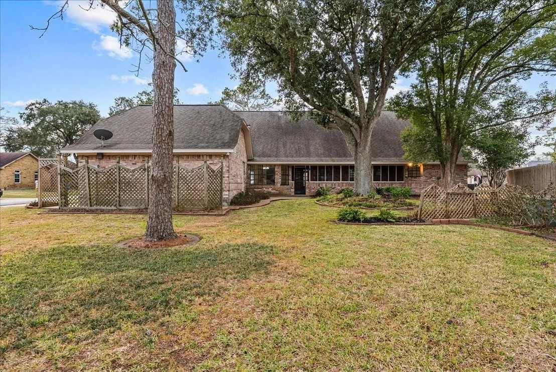 Photo of 710 Bayou Crest Circle