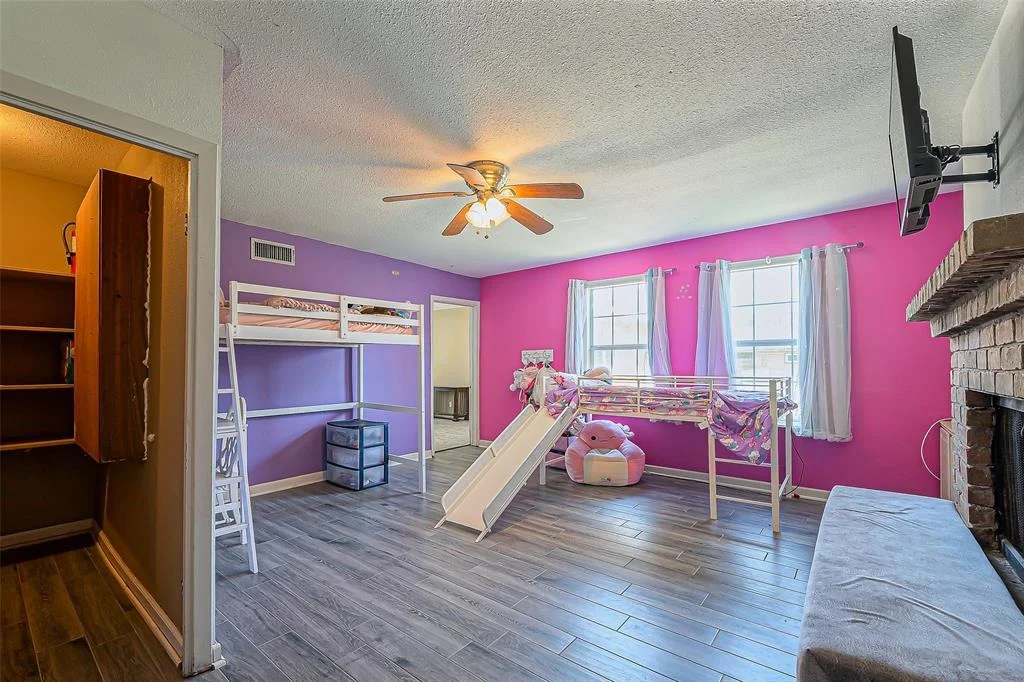 Photo of 230 Grammar Road