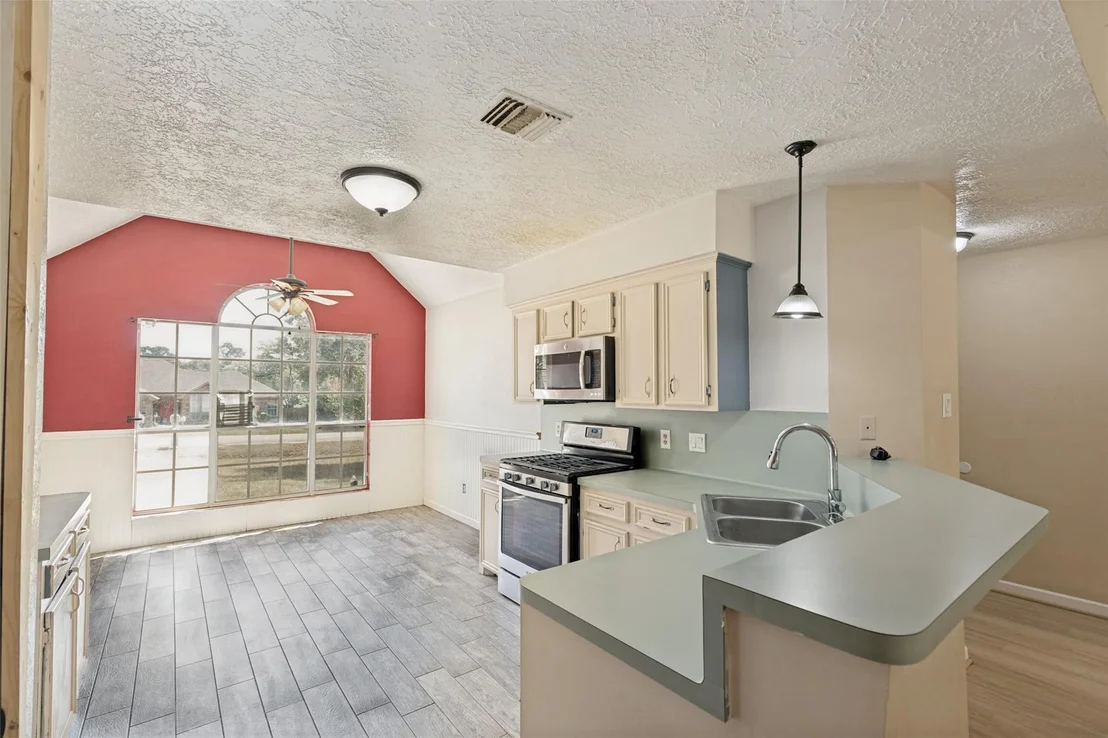Photo of 221 Tupelo Lane