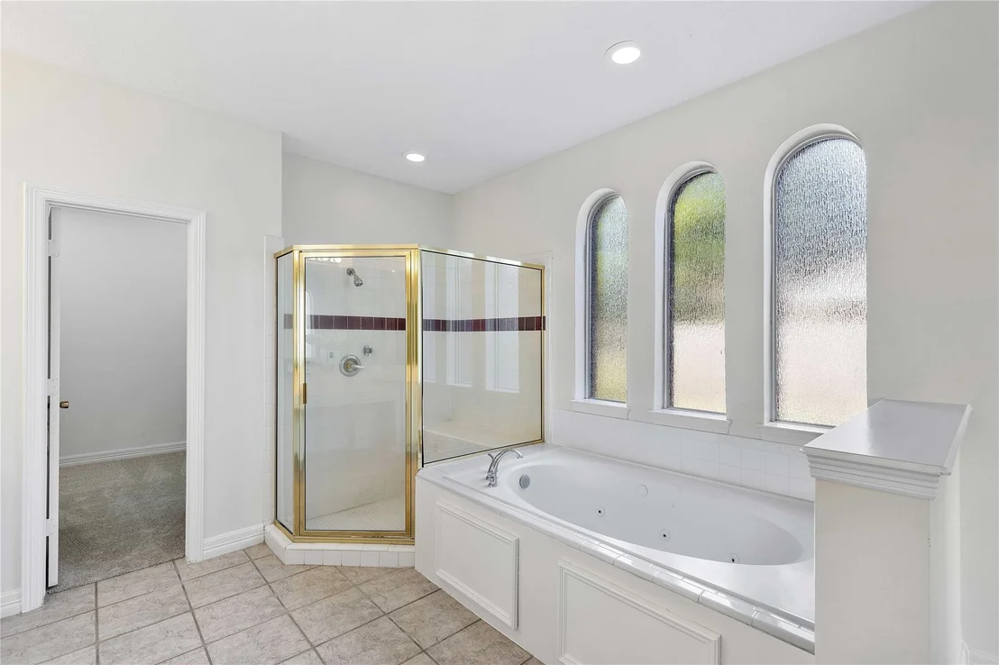 Photo of 17802 White Oak Hill
