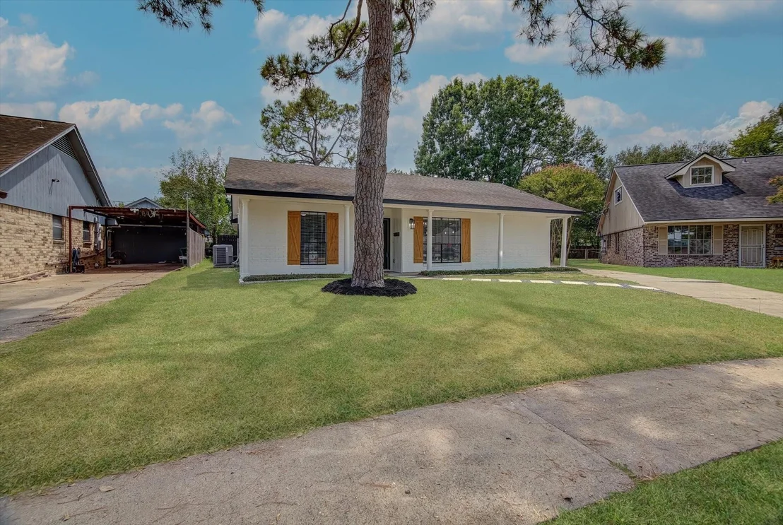 Photo of 5831 Birchmont Drive