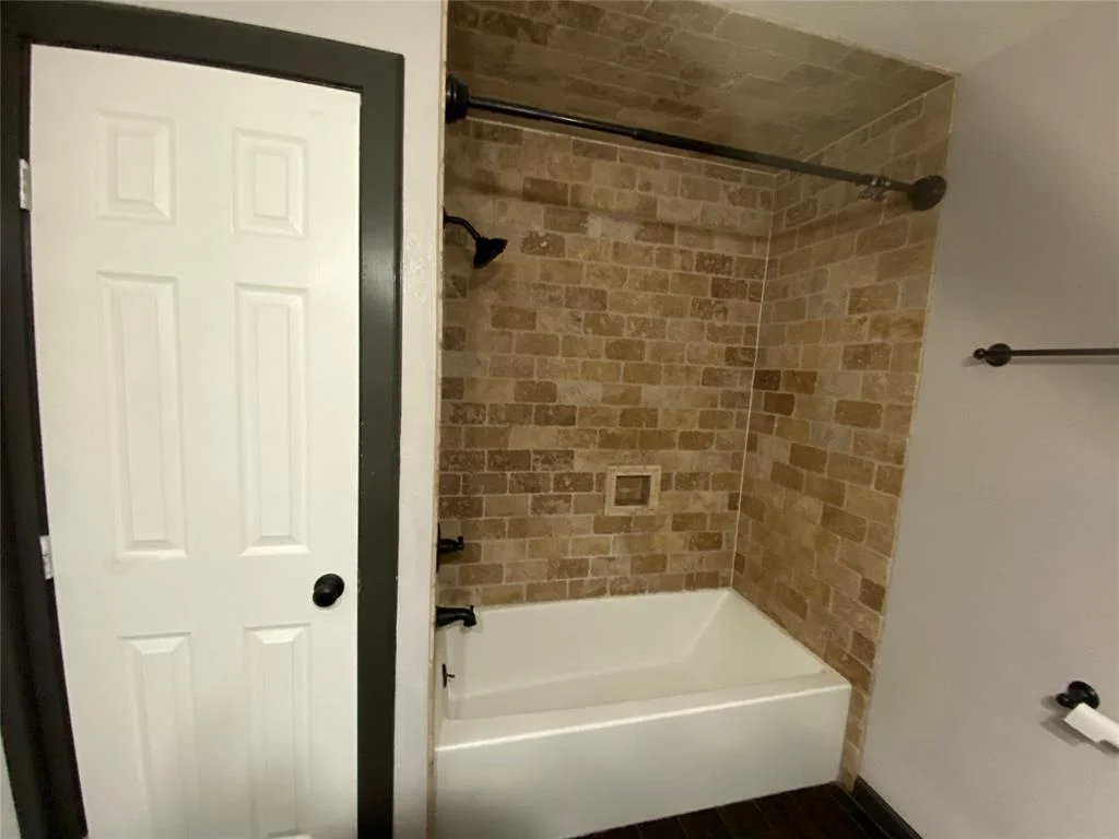 Photo of 5108 Longshadow Drive
