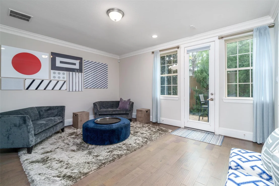 Photo of 1303 Edwinstowe Trail