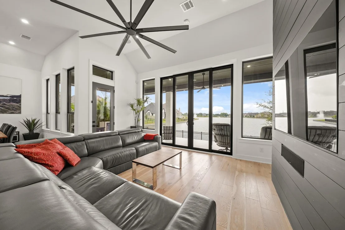 Photo of 2932 Harbor Spring Way