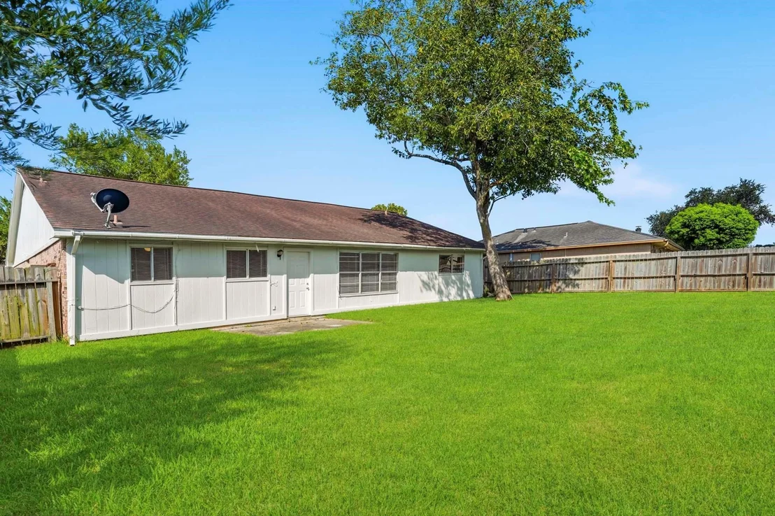 Photo of 10107 Willmont Road