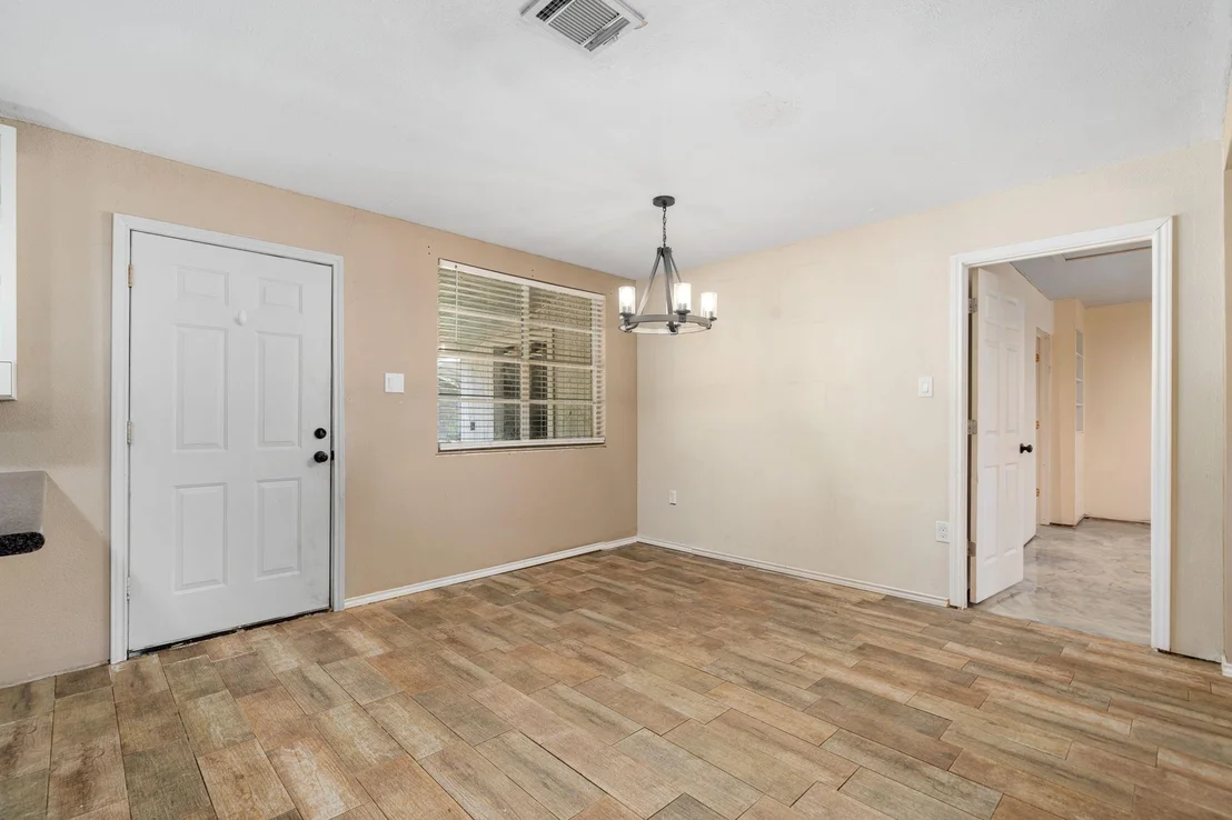 Photo of 12914 Manor Drive