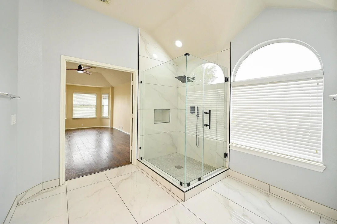 Photo of 11011 Glenora Drive