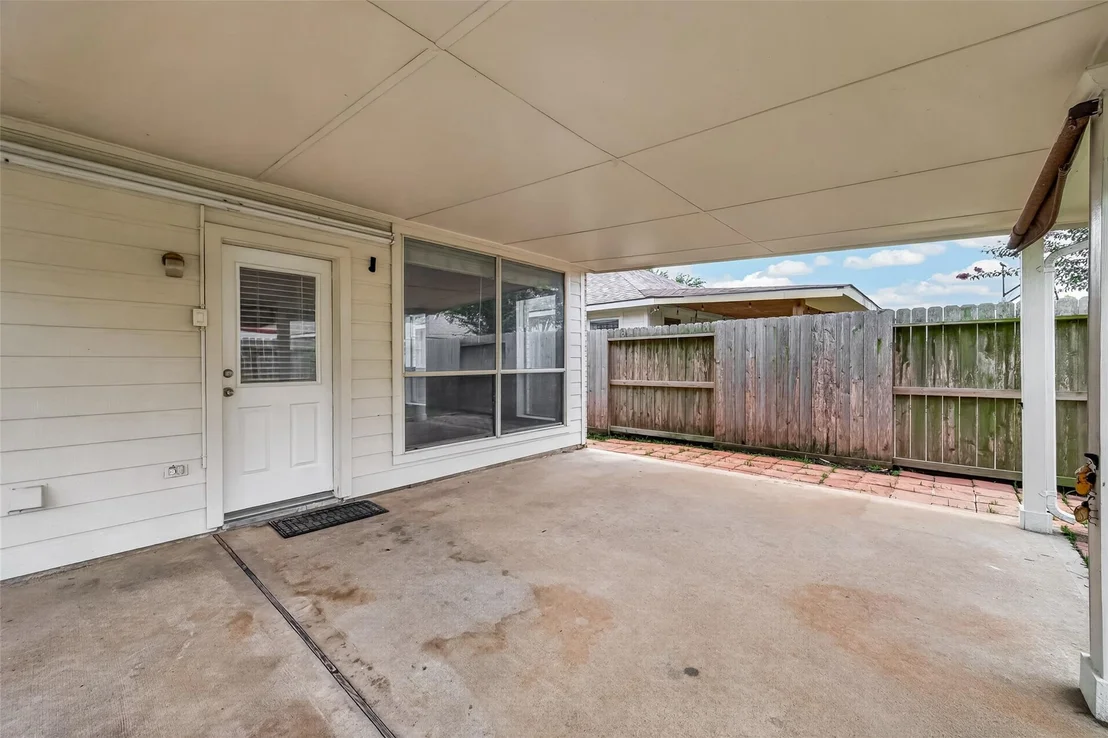 Photo of 6027 Dunsley Drive
