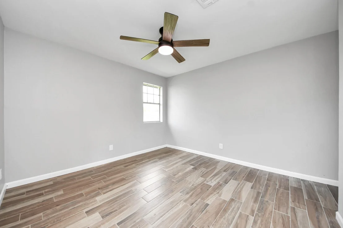 Photo of 916 Woods Drive