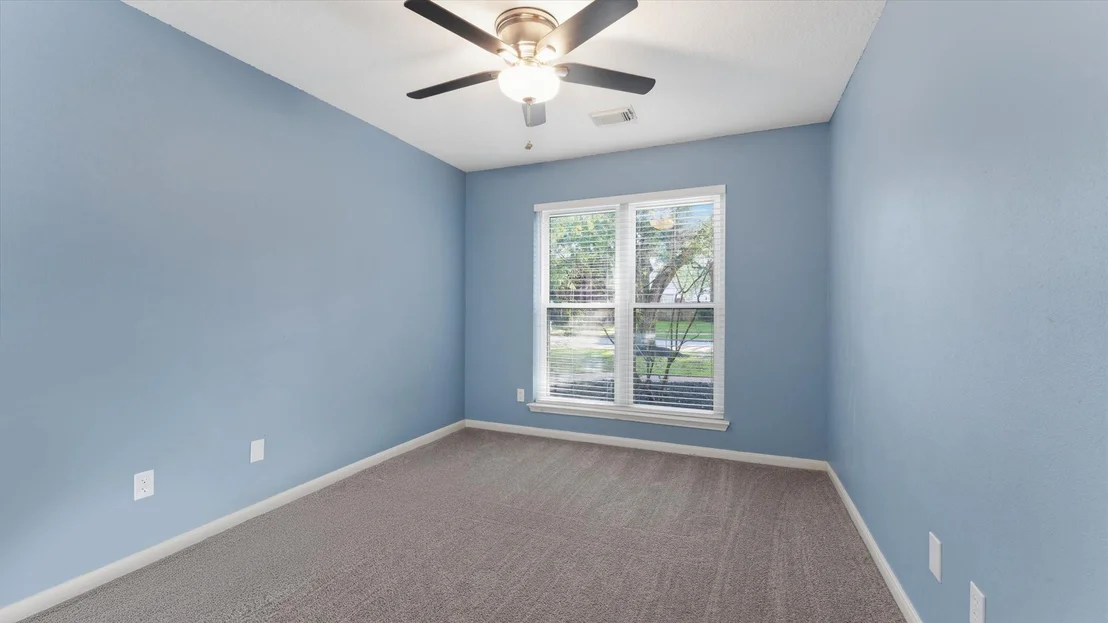Photo of 1419 Lamplight Trail Drive