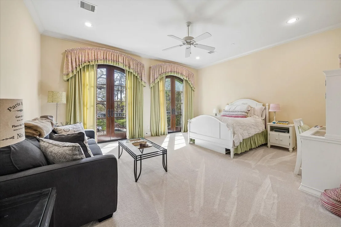 Photo of 107 Willowend Drive
