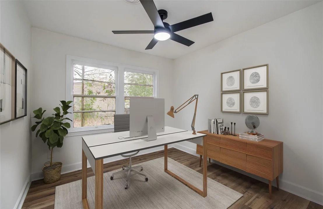 Photo of 2417 Pecan Street