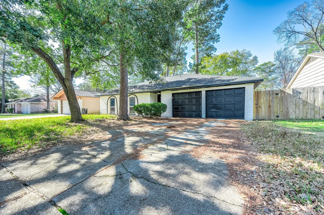 Photo of 23115 Lestergate Drive