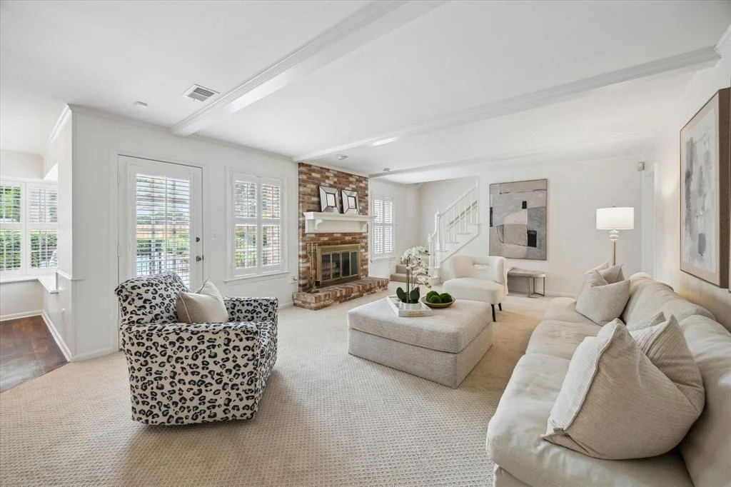 Photo of 807 Thornbranch Drive