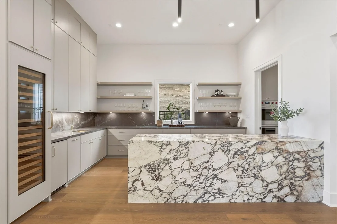Photo of 50 Aria Isle Drive
