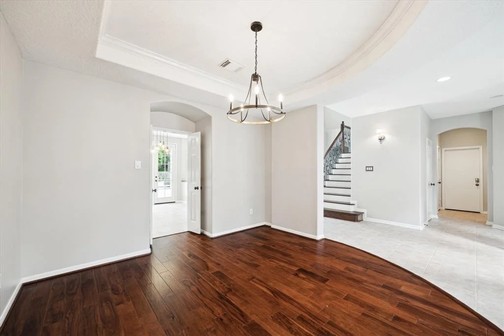 Photo of 74 E Beckonvale Circle