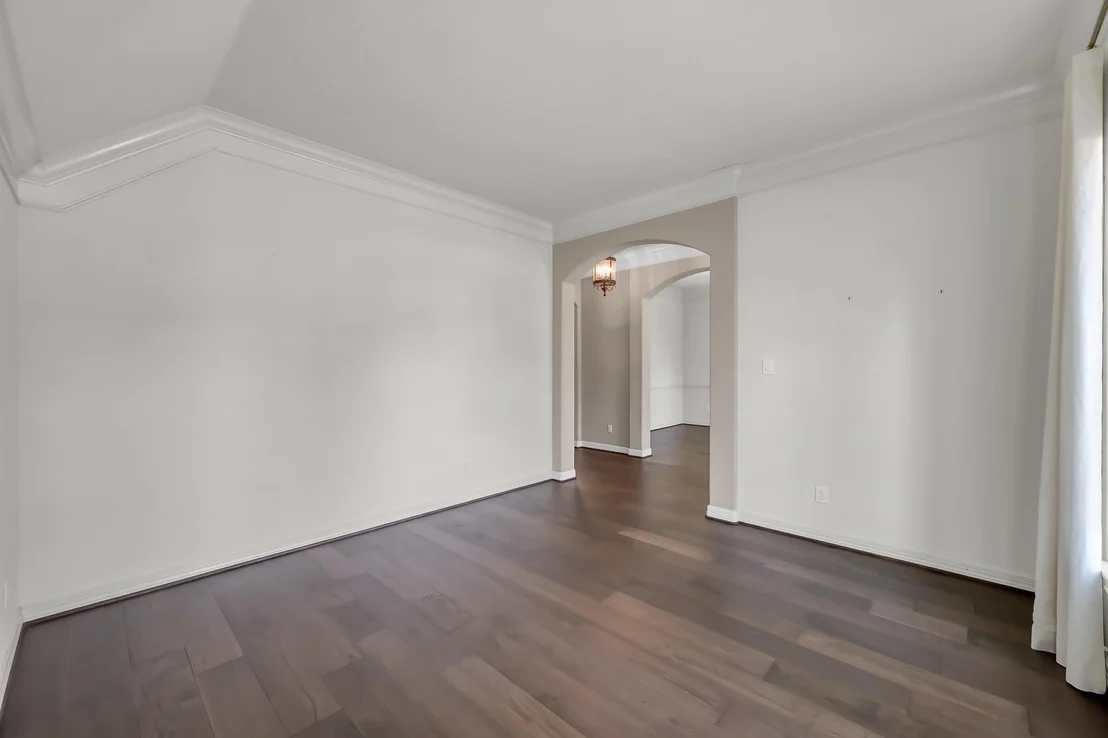 Photo of 25536 Richards Road