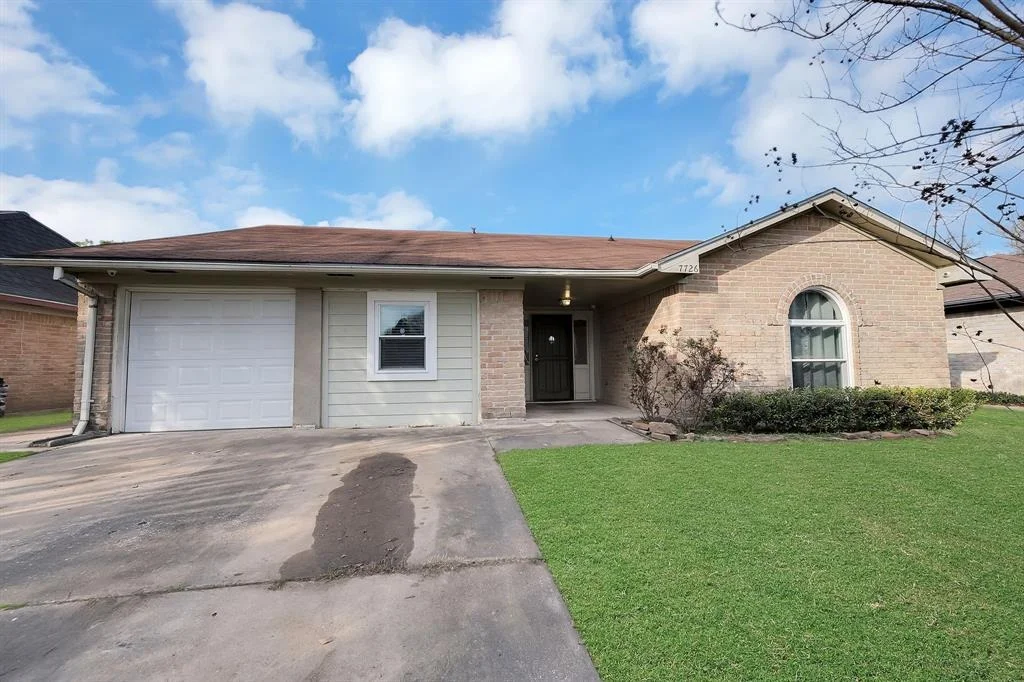 Photo of 7726 Log Hollow Drive