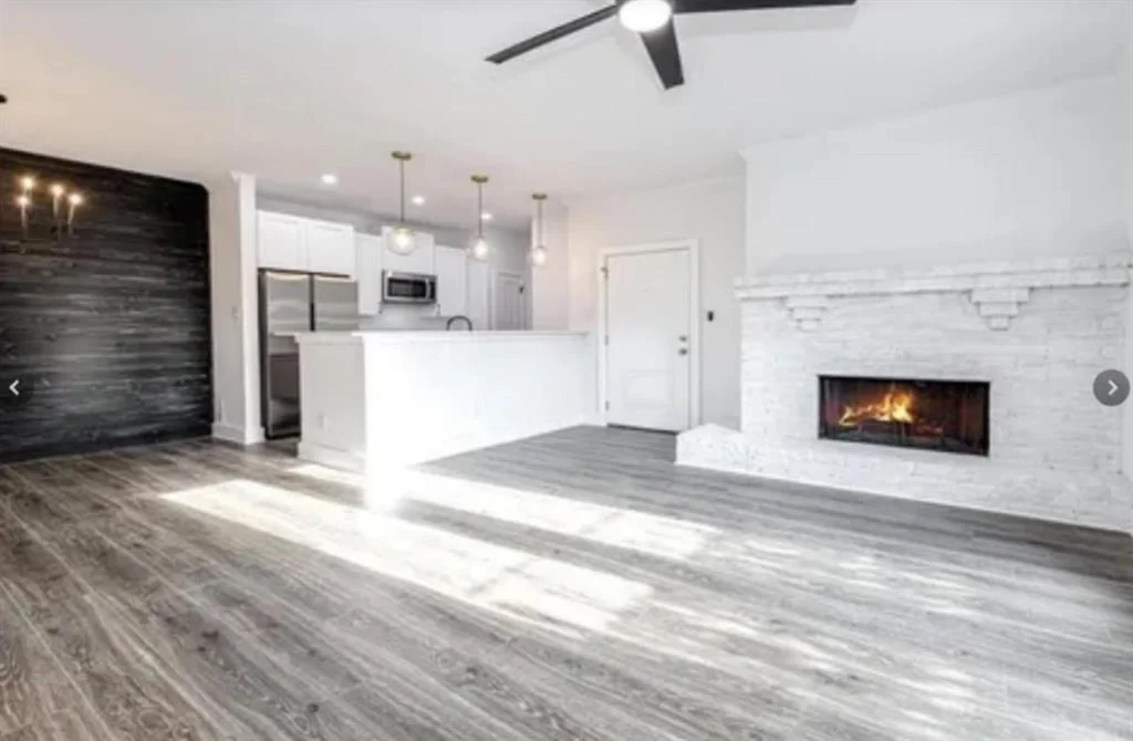 Photo of Unit 5 at 2425 Augusta Drive