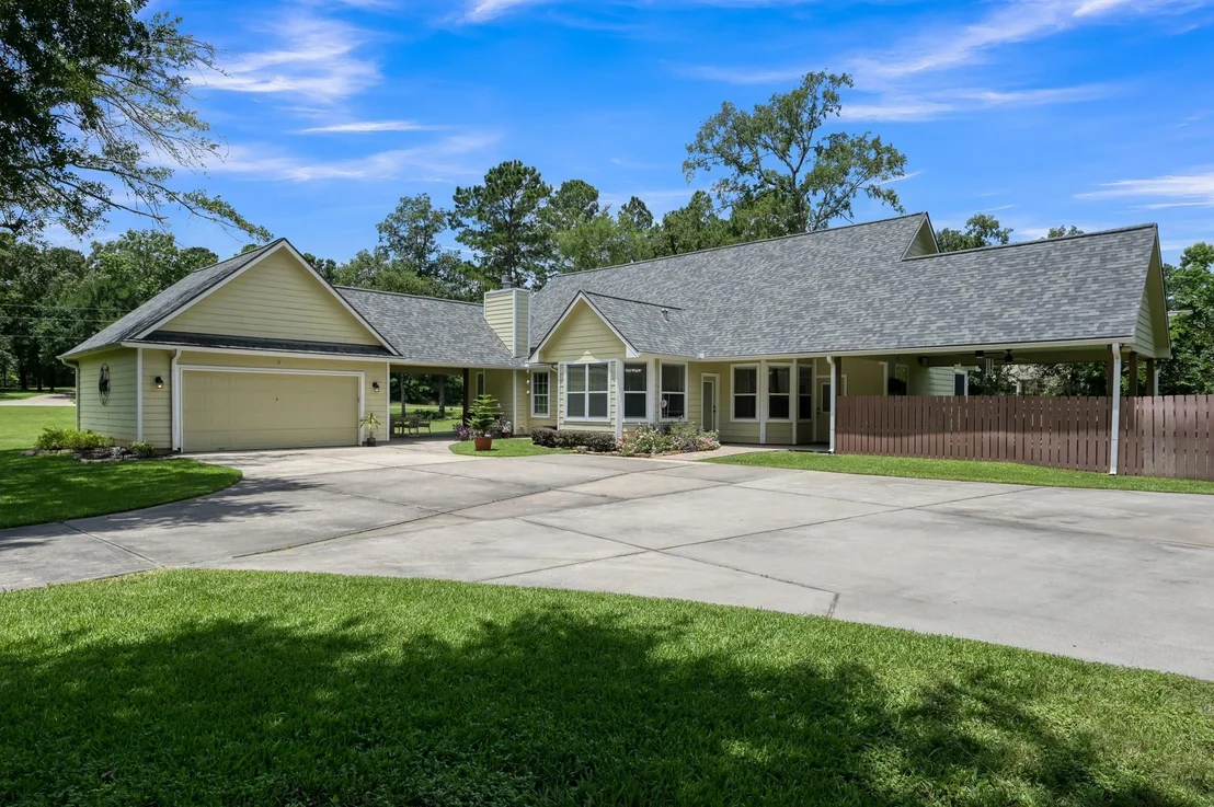 Photo of 107 Ebner Lake Front Drive