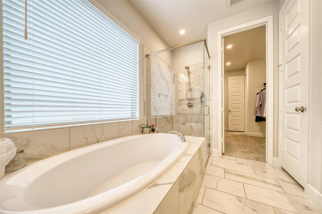 Photo of 8827 Harbor Pines Drive