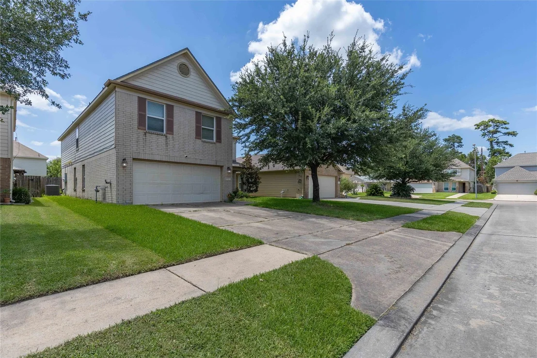 Photo of 11027 Bauer Elm St Street