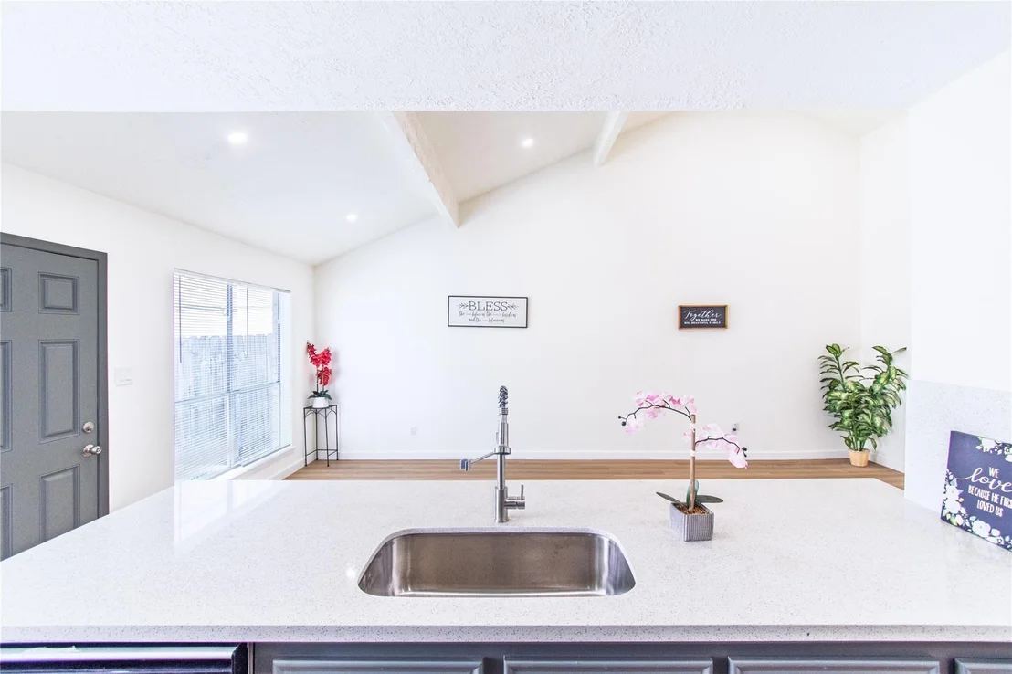 Photo of Unit 8650 at 8650 Maplecrest Drive