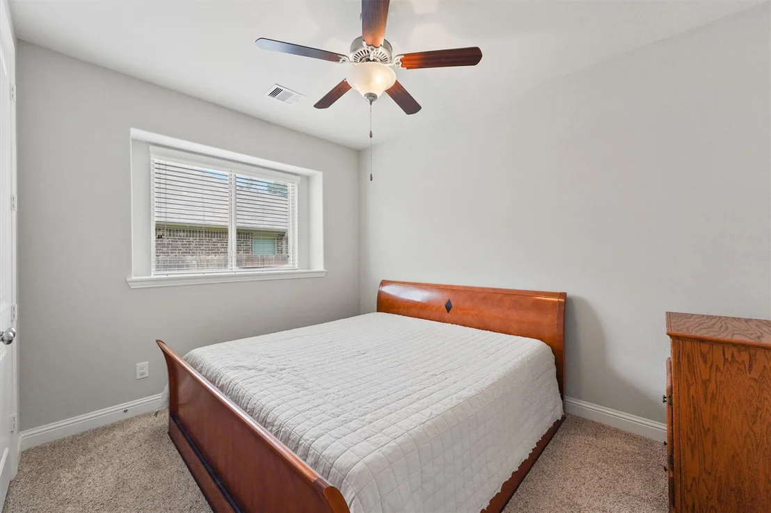 Photo of 9618 Invergarry Way