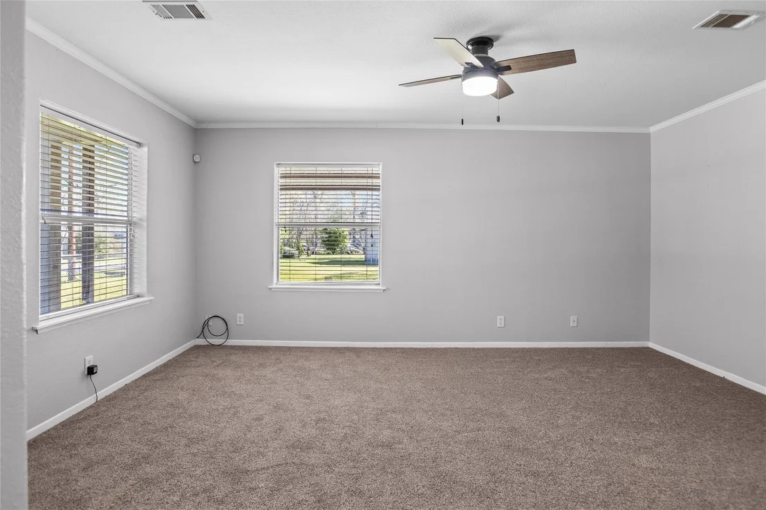 Photo of 461 Bluebonnet