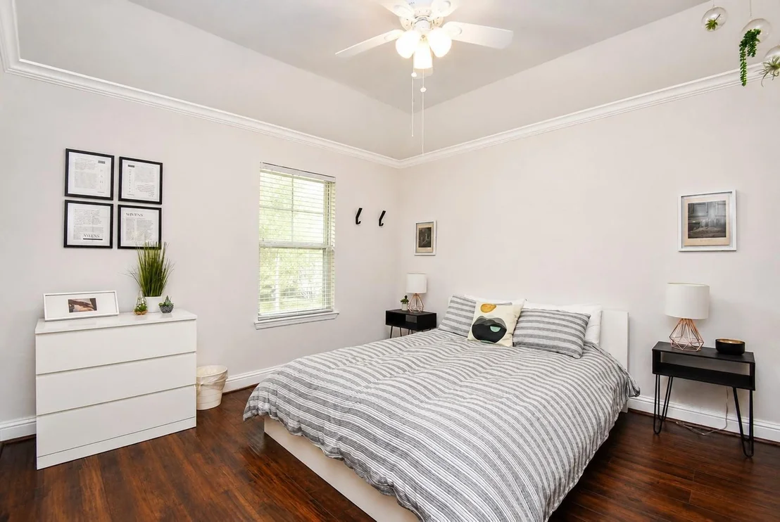 Photo of 5615 Edgewood Place Drive