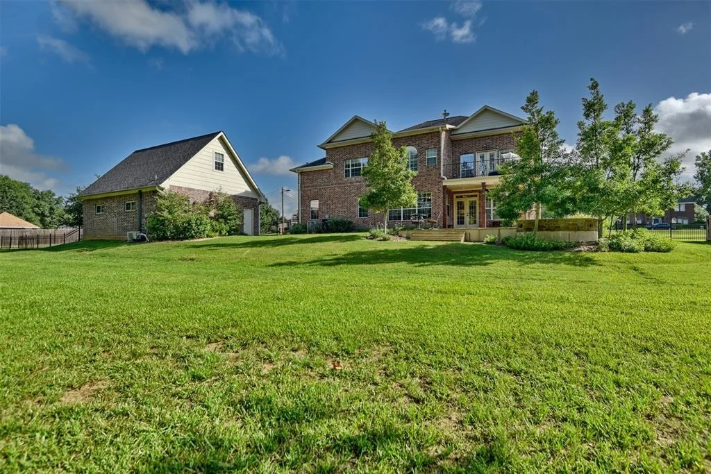 Photo of 3101 Creekside Drive