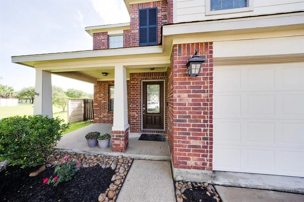 Photo of 8106 Sweetstone Bluff Lane