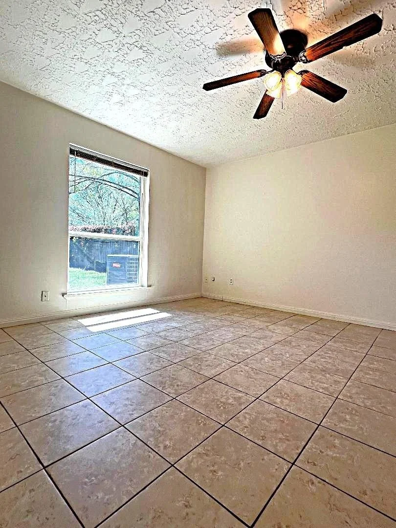 Photo of 13907 Flagstone Drive