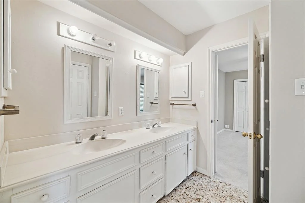 Photo of 10811 Cranbrook Road