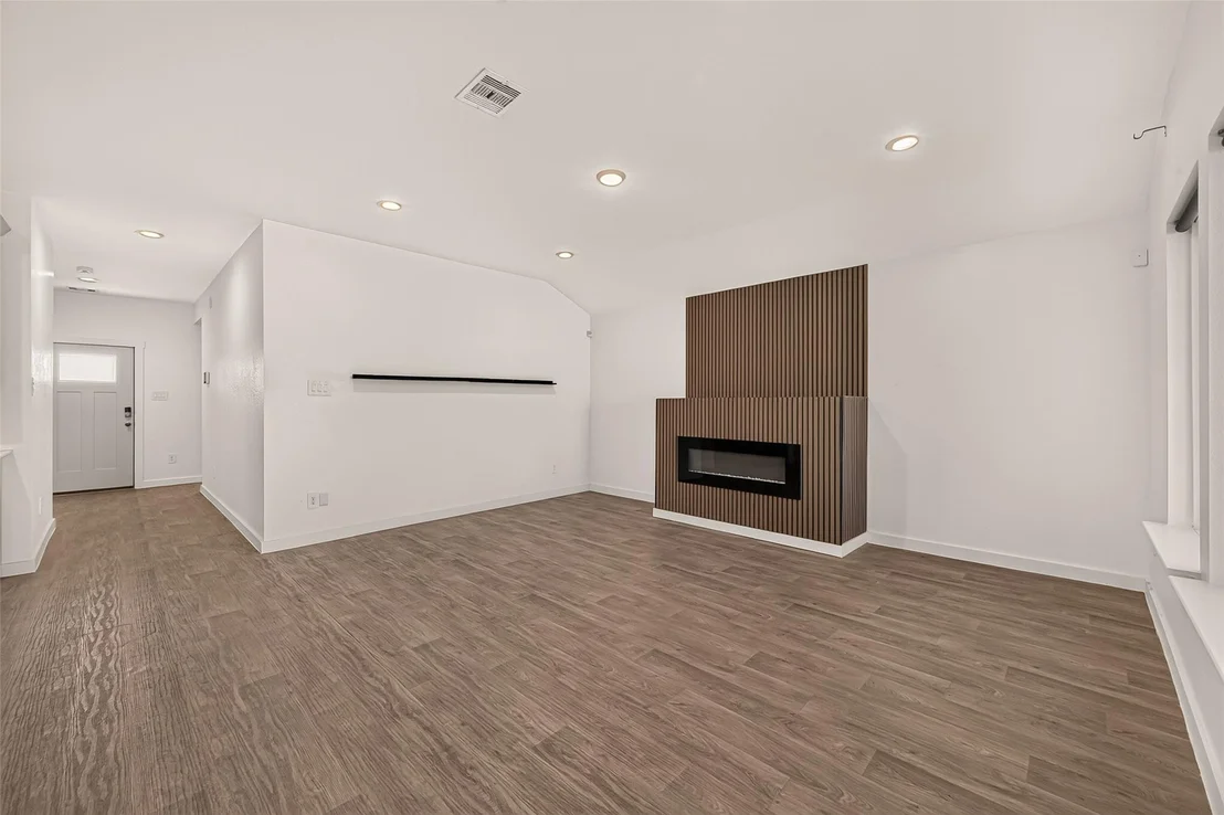 Photo of 1710 Mountain Echo Drive