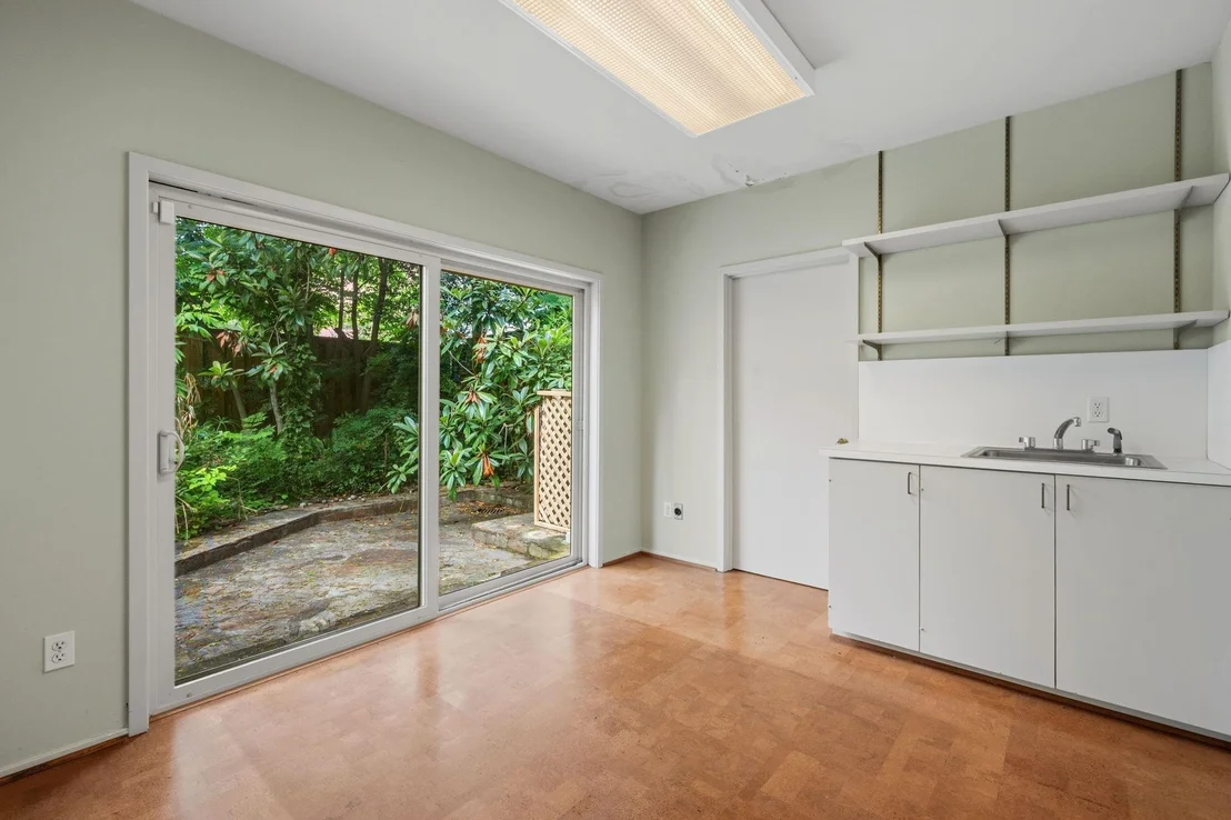 Photo of 2219 Dickey Place